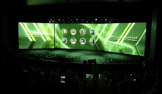 P2.5 HD في الهواء الطلق كامل الألوان شاشة LED للإيجار للملاعب الرياضية ثلاث سنوات ضمان