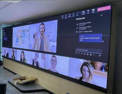 SCX LED P5 شاشة LED داخلية مع 100 000 ساعة من العمر عند 50٪ من السطوع و CAT5 كابل واحد وضعية فاصل التحكم في الألياف