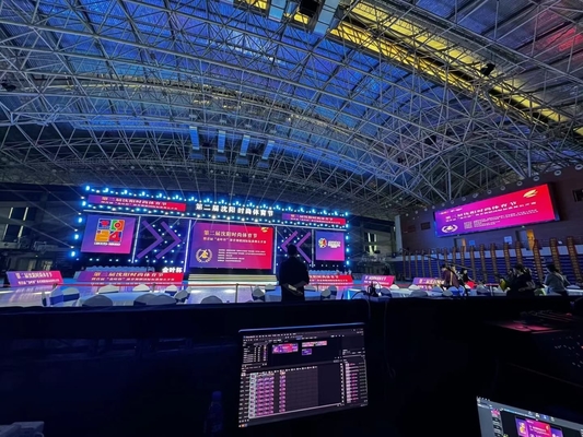 شاشة LED عالية الوضوح للايجار 27778 نقطة / مربع كثافة البكسل للملاعب
