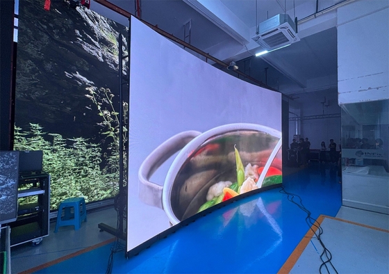 P4 لون كامل داخل LED شاشة فيديو حائط 80 * 40 وحدات الدقة لوحات إعلانية