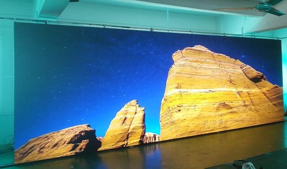 سعر جيد قم بتعظيم تجربة الحدث الخاص بك باستخدام جهاز عرض شاشة LED للايجار Mtbf 30000H حجم اللوحة 500*500mm/500x1000mm الانترنت