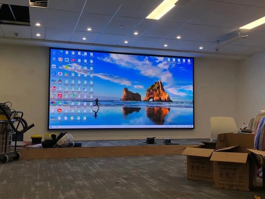 شاشة فيديو LED SMD الداخلية مع دقة وحدة 96 * 96 نقطة و 50000 ساعة حياة التكنولوجيا المتقدمة