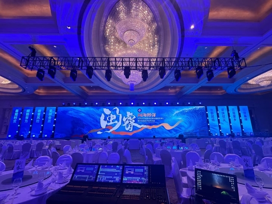 عرض ملصق LED ثابت / صندوق حديدي ، لوحة عرض الفيديو LED الألومنيوم HD ستيريو
