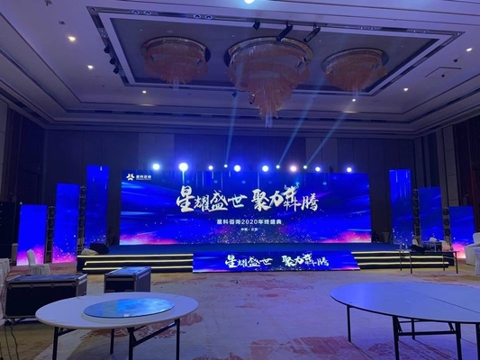 جهاز التحكم في الإيجار الداخلي P2.5 LED Poster Display، عالية الوضوح دون تأخير