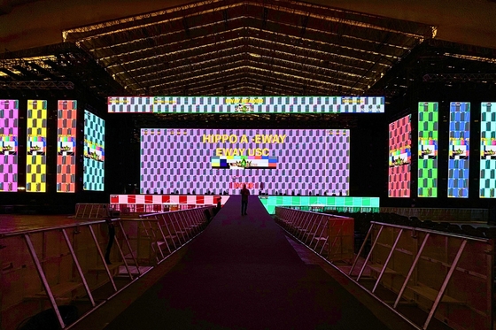 P3.91 الإيجار في الهواء الطلق الألومنيوم RGB LED العرض LED جدار نظام NOVA
