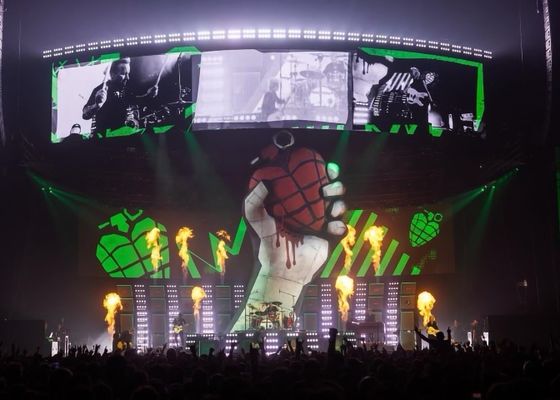 سعر المصنع مساحة صغيرة الإيجار P2.604 المسرح داخلي HD LED العرض الفيديو الحائط الإعلان التجاري عرض LED