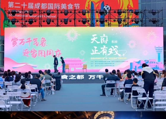 استئجار الطابق الخارجي كامل اللون مضاد للماء شاشة LED P10 شاشة إعلانية عالية الجودة وضع مسح 1/4