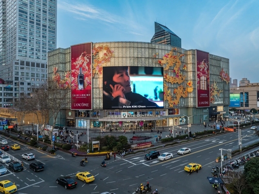 P10 في الهواء الطلق Full Color LED Rental Screen SMD2121 مصابيح LED مستويات المقياس الرمادي 16 بت