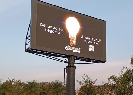 إعلان الطرق P8 في الهواء الطلق مقاوم للماء شاشة فيديو LED كاملة الألوان مع شهادات CE RoHS FCC CCC UL