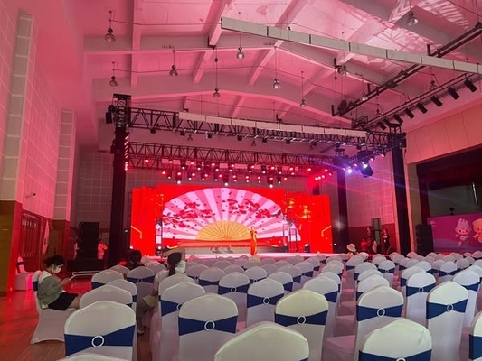 100000 ساعة عمر Epistar في الهواء الطلق كامل الألوان LED مرصع الألومنيوم العرض مع 720 هرتز شاشة تردد تحديث و 3