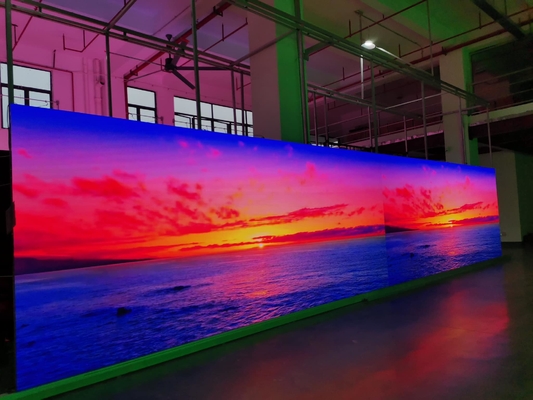 SMD3535 HD الداخلي ملون كامل P8 LED Display 8000cd LED Billboard 3 سنوات ضمان