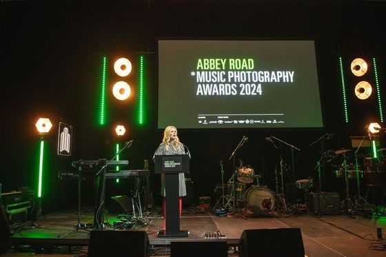 شاشة LED للإعلانات الداخلية P1.667 200 * 150mm Module NOVA System