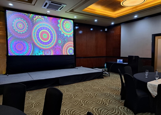 عازل المياه الصغر الطول Ultra HD LED Billboard، P2 SMD LED Screen Billboard IP34 1/32 المسح