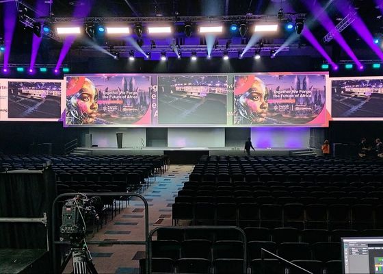 سعر جيد اللون الكامل LED Digital Billboard P3 DC5V لمركز التسوق التجاري الانترنت