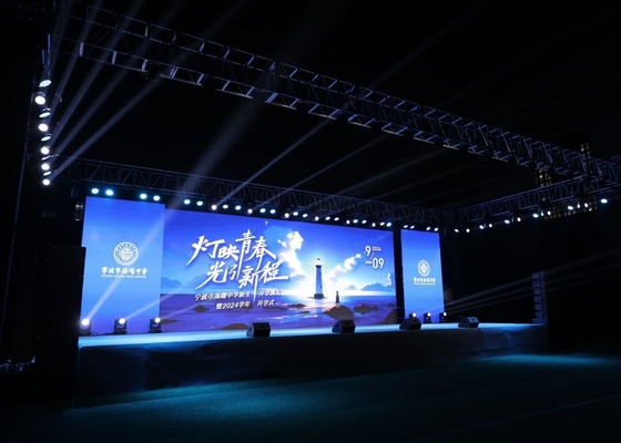 شاشة كبيرة على الحائط شاشة LED مرنة P4.81 داخلية ثابتة / تأجير التثبيت