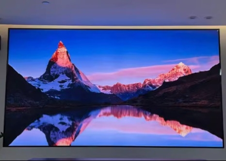 الشاشة الخارجية الكاملة اللون LED Billboard P8 IP65 المادة الخزانة الحديدية فائقة الوضوح