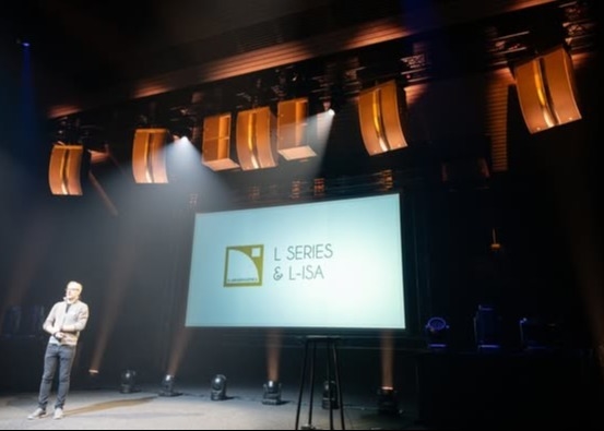 عرض LED مستأجر ملون كامل وحدة عرض P10 1RGB عرض إعلان LED معلق