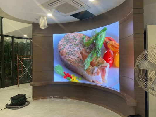 غطاء الألومنيوم المصبوب 384x192mm خزانة الألومنيوم P6 شاشة عرض LED مناسبة للمعارض والمطارات ومحطات الحافلات
