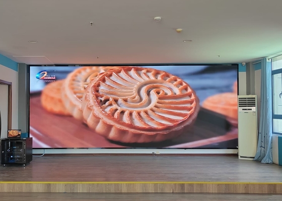 تأجير داخلي P1.923 LED Display Rgb Led Billboard حجم الوحدة 246x246mm