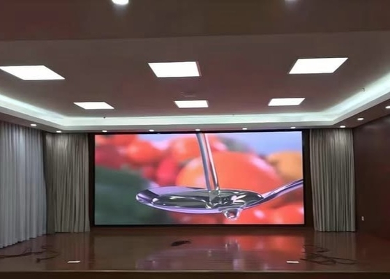 SMD3535 صناديق الصب المقطوعة / شاشة LED للإيجار P3.91 في الهواء الخارجي