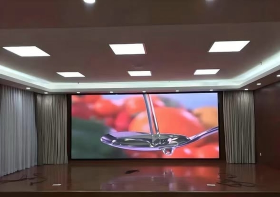 80 * 40 نقطة دقة الوحدة اللون الكامل الداخلي LED لوحة LCD للتطبيقات الداخلية الكثافة العالية