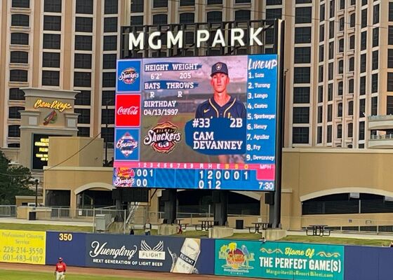 شاشة P8 LED ذات اللون الكامل للخارج للإعلانات الخارجية والأحداث ذات الدقة العالية