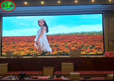 مؤتمر عالية الدقة عرض فيديو داخلي LED HD P2.5 1R1G1B عرض داخلي ملون كامل