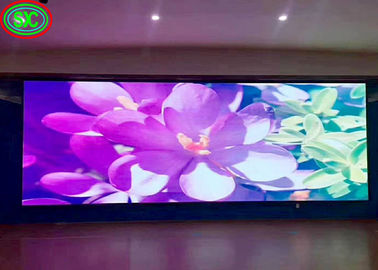 بيكسل صغير عرض LED داخلي ملون بالكامل P2.5 علامة إعلانية 16 بت ألوان داخلية عرض LED ملون بالكامل