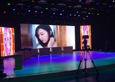 P5 SMD2121 Haning LED Display الشاشة المعدة من الألومنيوم ، 2500nits الوضوح ، CE ROHS