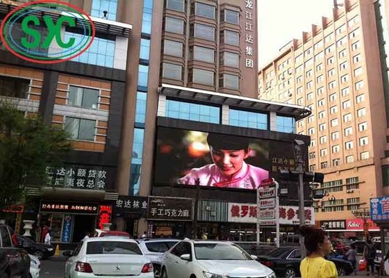 سعر جيد لوحة إعلانات LED خارجية P6 عالية الدقة مع سطوع IP65 مقاوم للماء 7000cd / متر مربع وحجم الوحدة 192 مم * 192 مم الانترنت