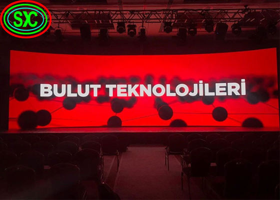 إعلانات داخلية / خارجية شاشة عرض LED منحنية IP34 3.91mm Pixel Pitch شاشة LED منحنية