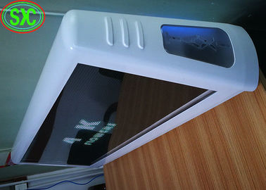 2.5 ملم حجم الطول شاشة إشارة سيارة LED 96 * 32 سم التيار المتردد 5 فولت والمحتوى القابل للتخصيص للإعلانات المستهدفة