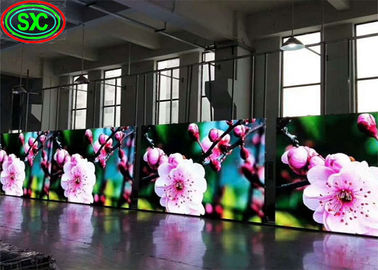 شاشة استئجار مرنة كبيرة لا توجد شاشة تلوث 1/32 مسح HD 1R1G1B P2.5mm LED Screen Board