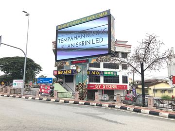 شاشات LED مضادة للماء في الهواء الطلق SMD P6 الإعلانية بألوان كاملة وبراقة عالية