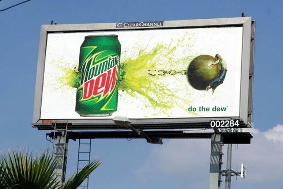 الشاشة المضادة للماء في الهواء الطلق IP65 الوضوح العالي الإعلانات الملونة الكاملة P8mm شاشة عرض LED