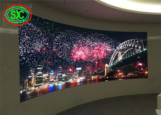 P4 ثابتة داخلية كاملة اللون LED الصب الصبغ الألومنيوم الشاشة 3 في 1 Smd2121 COB كاملة اللون LED العرض