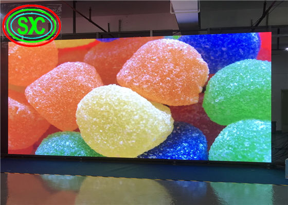 HD بدون ترشيح مرن P2 P3 P4 1R1G1B SMD2121 1300cd / m2 لافتة LED