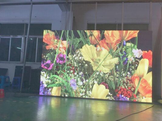 شاشة LED ملونة كاملة داخلية للأحداث الإعلانية والجدار الفيديو P4 ذو الكثافة العالية مع تكنولوجيا التحكم المتقدمة والتوافق الواسع للصور المذهلة