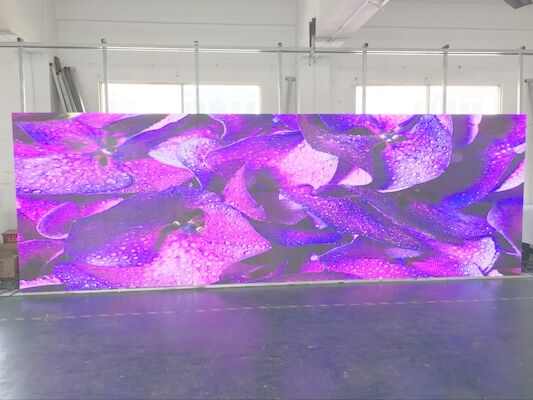 تأجير شاشات LED للمسرح P3.91 / P4.81 500 خزانة شاشة ملونة LED لوحة معدل تحديث عالي 3840 هرتز مع انحناء