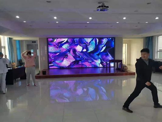 التخطيط لحفل الزفاف أدى عرض الفيديو الجدار المرحلة P2 P3 P4 الملعب الصغيرة عالية الدقة