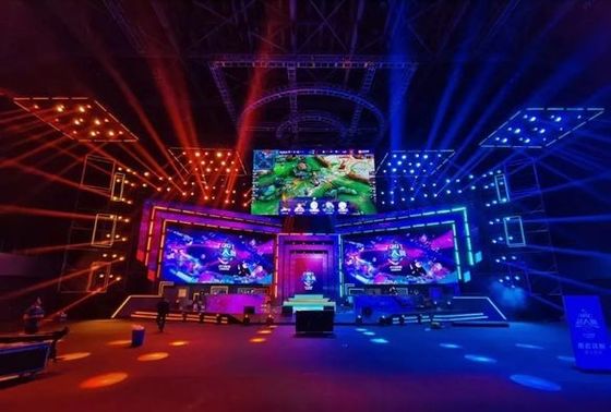 سعر جيد شاشة LED ملونة كاملة داخلية مع RGB 3 في 1 حجم مصباح SMD2121 ومعالجة إشارة 10 أو 14 بت لإنتاج فيديو سلس وحيوي الانترنت