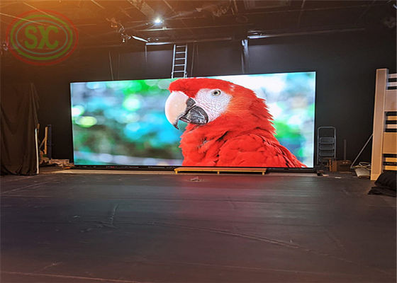 شاشات LED عالية الأداء P2.5 الإعلانية مع خزانة الألومنيوم المصبوب بالشحن المثالي للداخل وسهل التثبيت