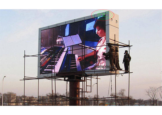في الخارج Full Color P6 LED Billboard 6mm Pixel Pitch IP65 مقاوم للماء