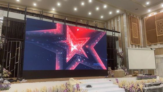 شاشة عرض LED ذات دقة عالية داخلية ملونة كاملة P4 وحدة SMD مع منافسة للمشترين من الصين