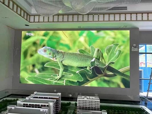 RGB SMD P4 وحدة LED الداخلية مع 320 x 160 مم حجم لـ P4 وحدة عرض LED الداخلية كامل اللون