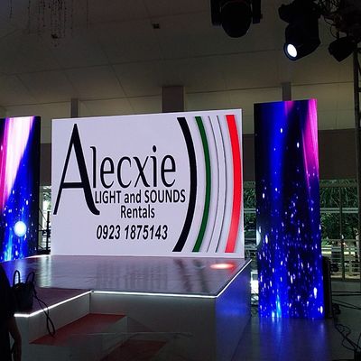 شاشة LED ذات دقة عالية داخلية ملونة P4 للمسرح مع تصميم رقيق وخفيف الوزن