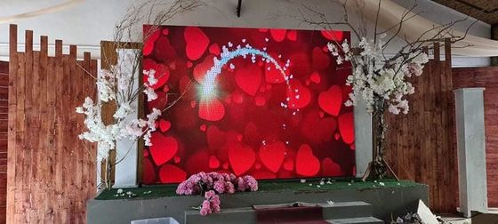 سعر جيد شاشات عرض LED داخلية عالية الجودة P2.5 640x640mm بالألوان الكاملة لأحداث التأجير الانترنت