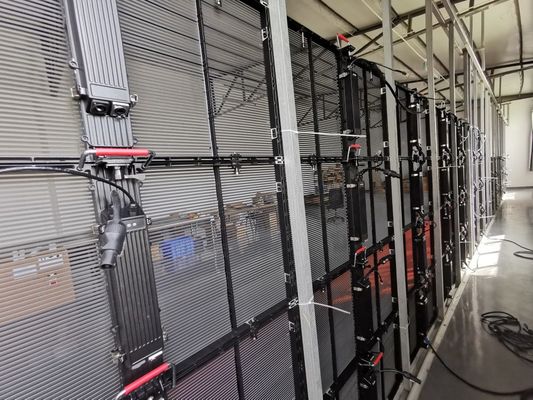 إعلانات داخلية ملونة كاملة ضوء عال P3.91-7.82 شاشة LED شفافة