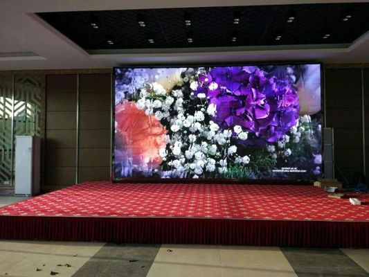 شاشة LED مضادة للاصطدام GOB مثالية للأحداث استئجار الحفلات كثافة بكسل عالية 100 عمر التشغيل