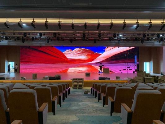 وحدة ألومنيوم ناعمة مرنة ذات شاشة LED كبيرة في الهواء الطلق P4.81 1/13 وضع المسح